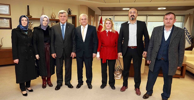 ‘’Öğretmen hayatı anlatan yol gösterendir’’