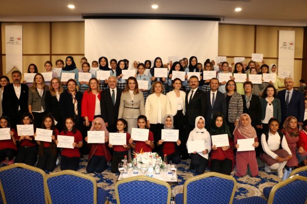 Geleceğe yön verecek kızlar Kocaeli’de