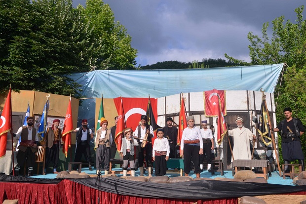 ‘Bahçecik tepelerinde destan yazmış kahramanlar’
