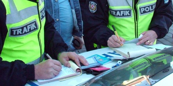 Trafikte Bunları Yapan Yandı!