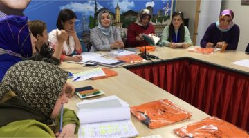 AK Kadınlar Zirveyi Bırakmadı