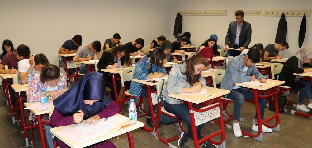 Akademi Lise’de sınav heyecanı