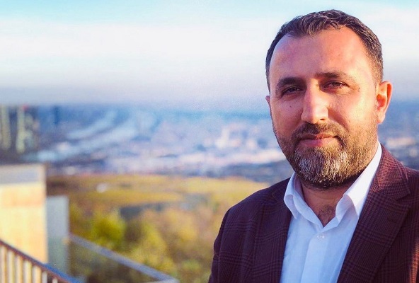 “2021 Yılının saadetler getirmesini temenni ediyorum”