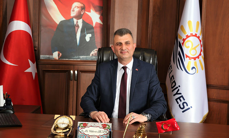 Başkan Sezer: ” Öğretmenler Günü Kutlu Olsun”