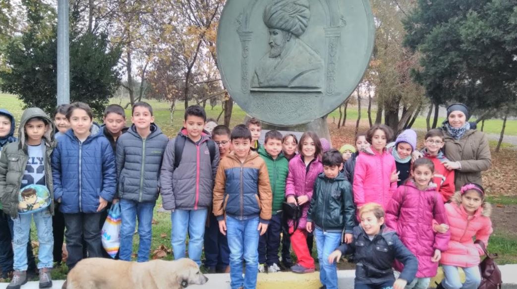Gebzeli öğrenciler gezerek öğreniyor