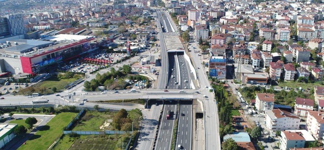 Gebze Anibal Kavşağı trafiğe açıldı