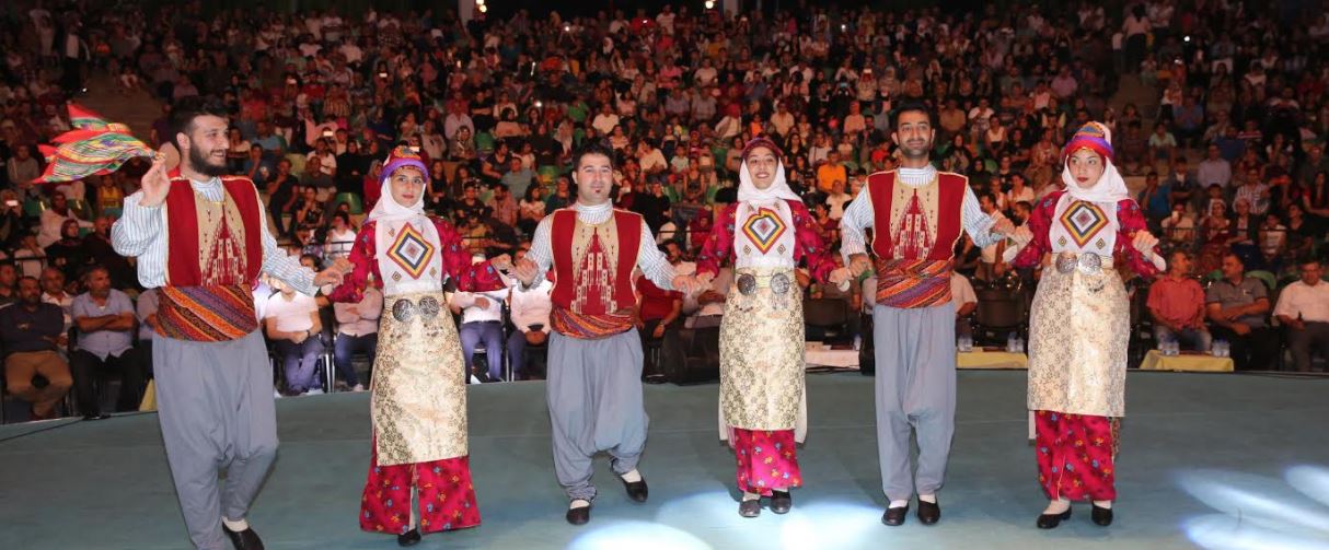 Darıca’da Sahne Ardahanlılarındı