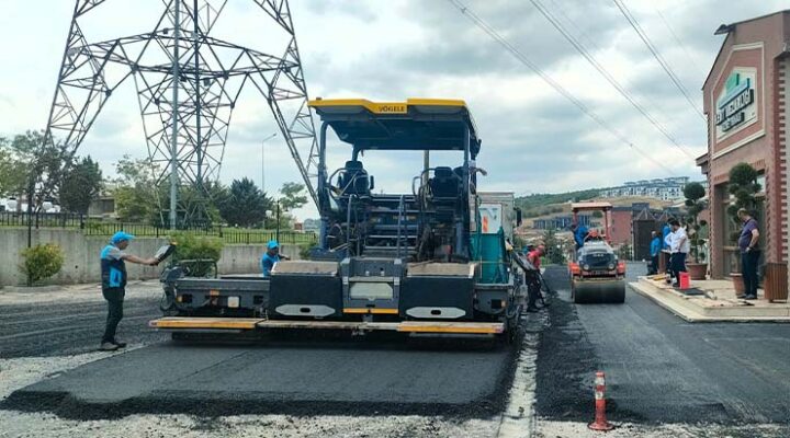 Kent Mezarlığı’nda yollar ve otopark asfaltlandı