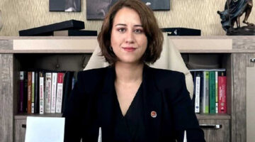 Başkan Ayça Çağlar: “Okulları temizleyemeyen Bakan, halkı aşağılamaya kalkmasın!”