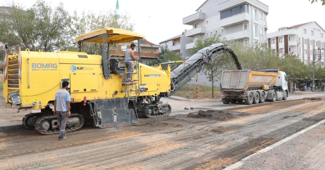 İstiklal’de Üst yapı ve Aydınlatma Başladı