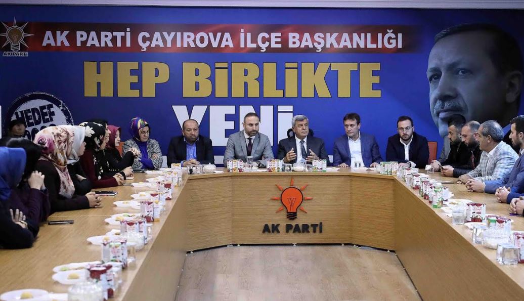 Karaosmanoğlu’ndan Çayırova Ak Parti Ziyareti