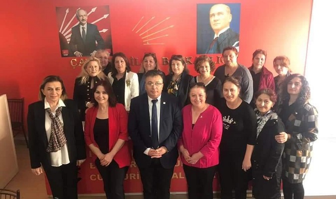 İlhan: Sizlerden biz özür bekliyoruz