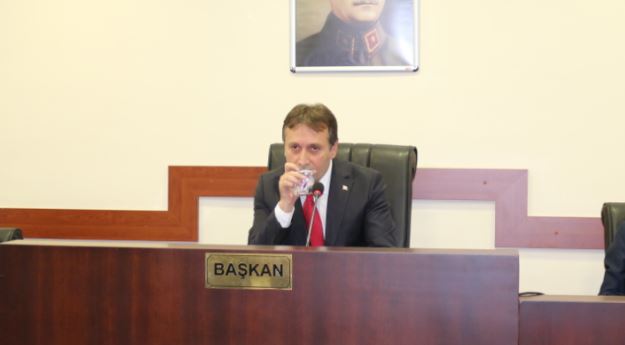 Demirci: “İki tane dangalak çıkıp dedi diye…”