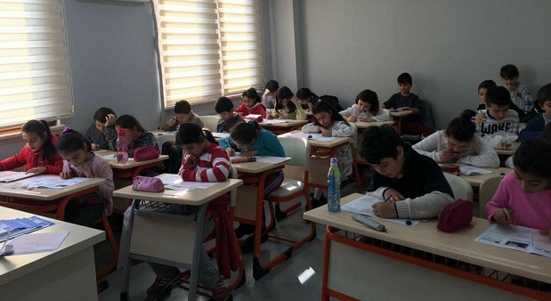 Bilgievleri Deneme Sınavında 1144 Öğrenci Ter Döktü