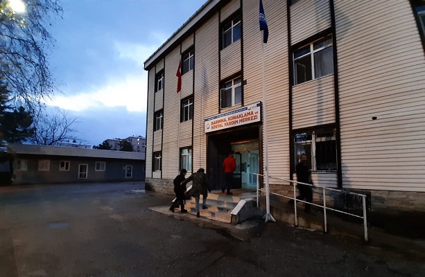 75 Kişi Sokaktan Alındı