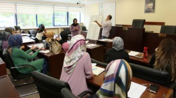 Çayırova Belediyesi’nden İşaret Dili Eğitimi