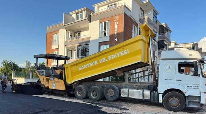 Kartepe’de Asfalt Çalışmaları Tüm Hızıyla Sürüyor