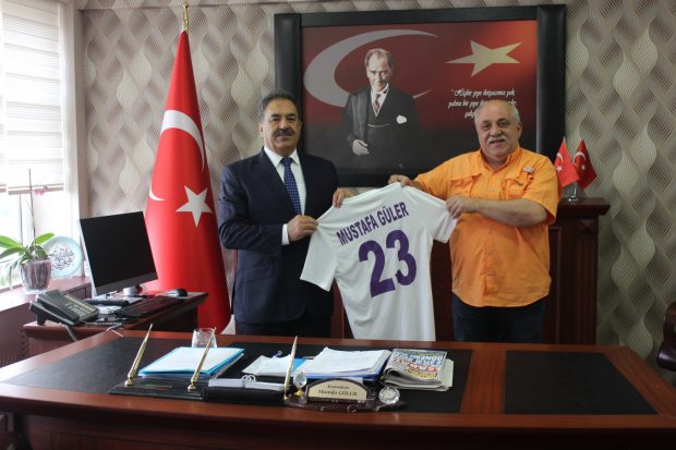 Güler’e 23 numaralı Gebzespor forması