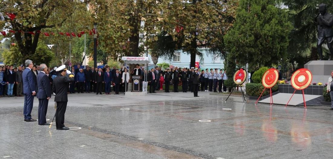 Gölcük’te Cumhuriyet Coşkusu Başladı