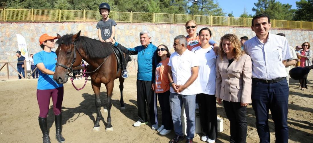 Başkan Heyecanlarına Ortak Oldu