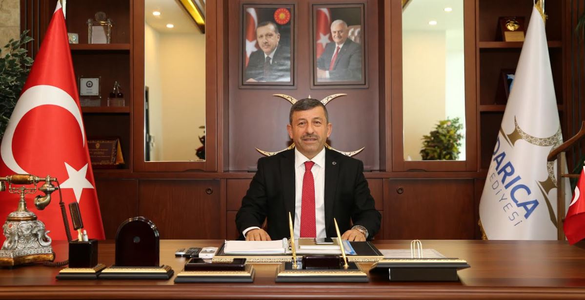 Karabacak’tan Öğretmenler Günü Mesajı