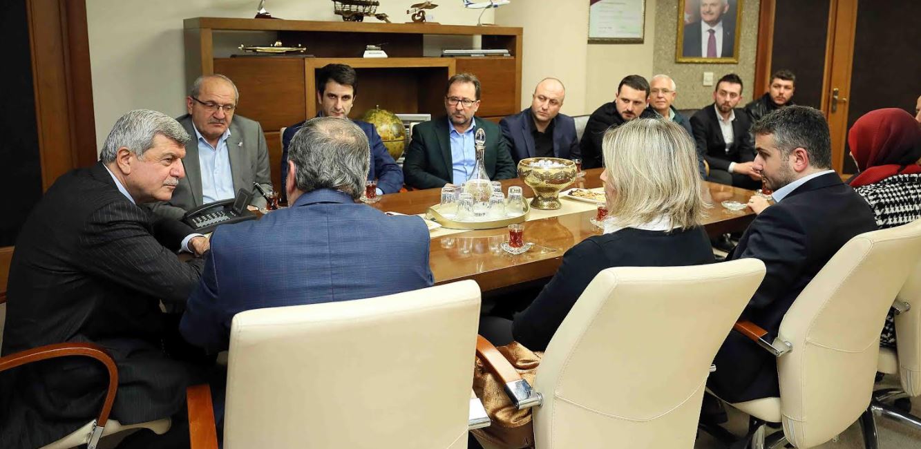 “Karamürsel’i nakış nakış işliyoruz”