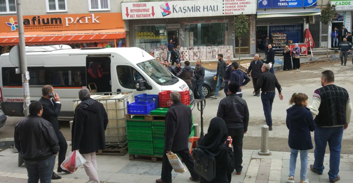 Çayırova’da Yol Kavgası! Bitmeyen Çile Fatih Caddesi Trafiği