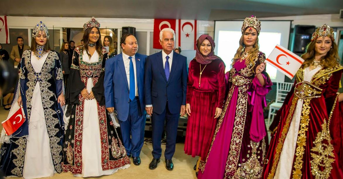 İzmitli kaftan tasarımcısının büyük başarısı!