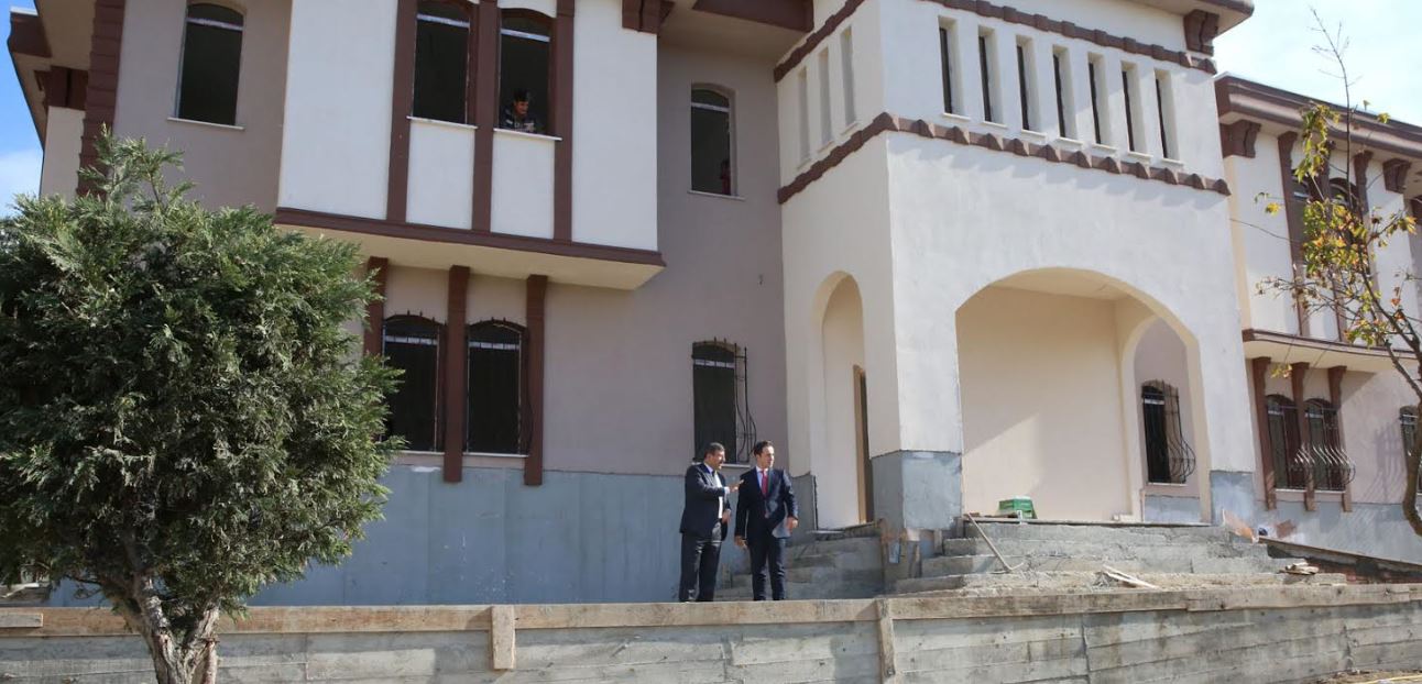 Darıca’da Mahalle Konakları Açılışa Hazırlanıyor