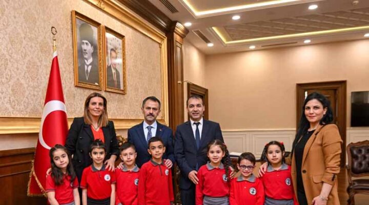 Körfez Fatih İlkokulu Öğrencileri Vali İlhami Aktaş ile Tanıştılar