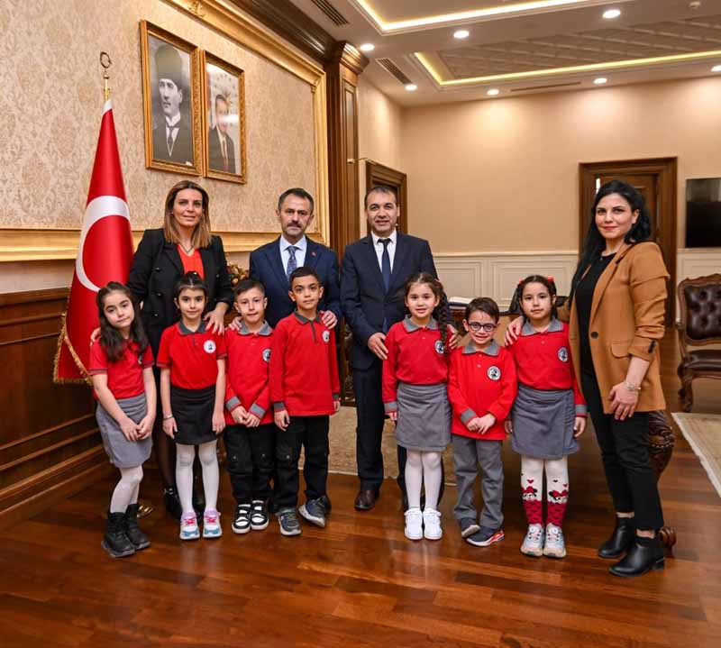 Körfez Fatih İlkokulu Öğrencileri Vali İlhami Aktaş ile Tanıştılar