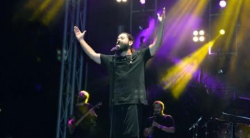 Koray Avcı’dan muhteşem konser