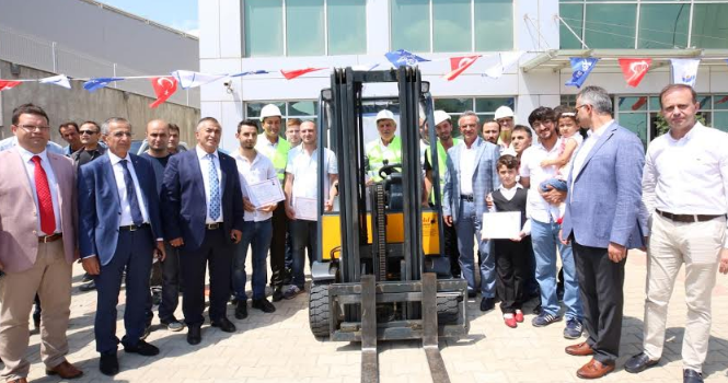 Forklift operatörleri sertifikaları aldılar