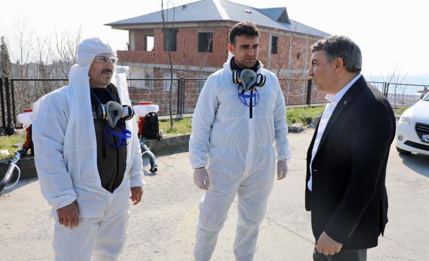 Hijyen çalışmalarına Dilovası Belediyesi’de katıldı