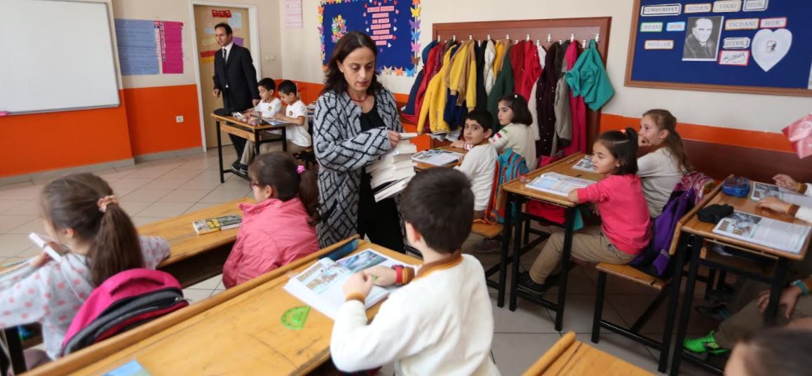 Okuyoruz Söyleşiyoruz ile 3500 Öğrenciye Ulaştı