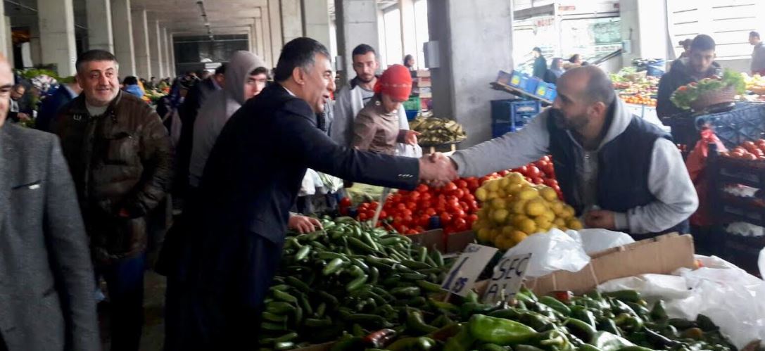CHP Çayırova Pazar Esnafının Sorunlarını Dinledi
