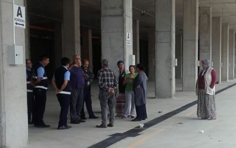 Çayırova Pazarsız Kaldı! Vatandaş Tepkili