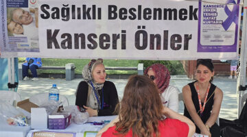 GÖLCÜK’TE SAĞLIK SOKAĞINA YOĞUN İLGİ