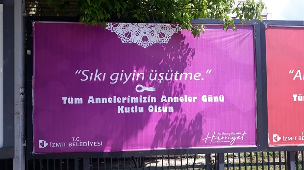 ‘Anne şefkati’ İzmit sokaklarında