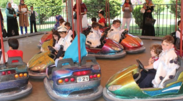 Sünnet Çocukları Doyasıya Eğlendi