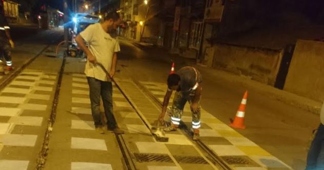 Tramvay kavşaklarına uyarı sembolleri