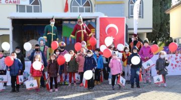 “Güzel yüzleri biraz olsun gülsün diye”