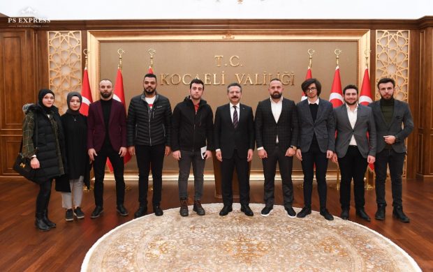 Trabzonlu gençler Vali Aksoy’u ziyaret etti