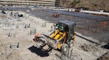 KOÜ Camii ve Otopark projesi ilerliyor