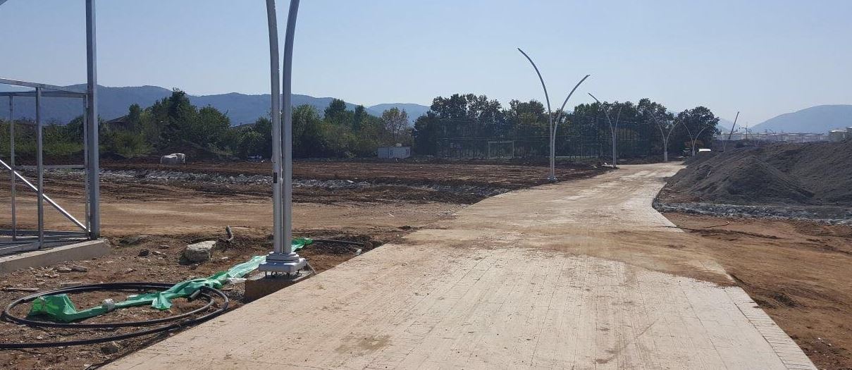 Yeniköy Sahili’nde Yürüyüş Yolları Tamamlandı