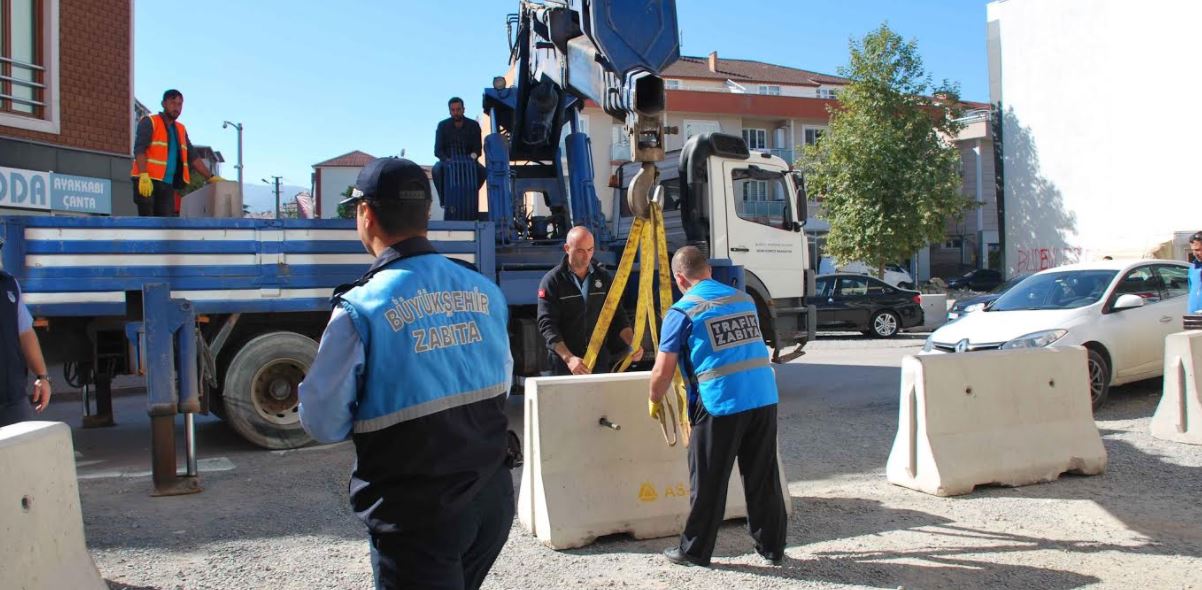 Ruhsatsız otoparklara geçit yok