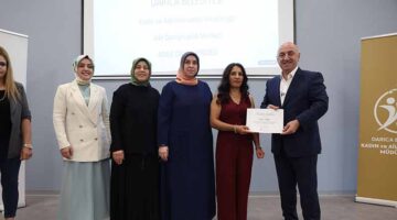 ‘Anne Okulu’ ilk mezunlarını verdi
